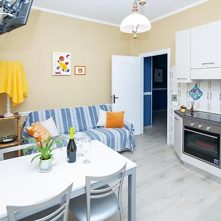 La Casa Al Mare Di Anny * Diano Castello