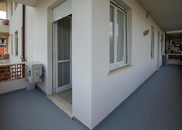 La Casa Al Mare Di Anny Apartman *