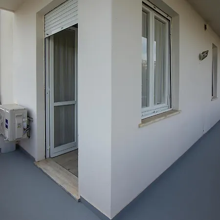 La Casa Al Mare Di Anny Apartment *